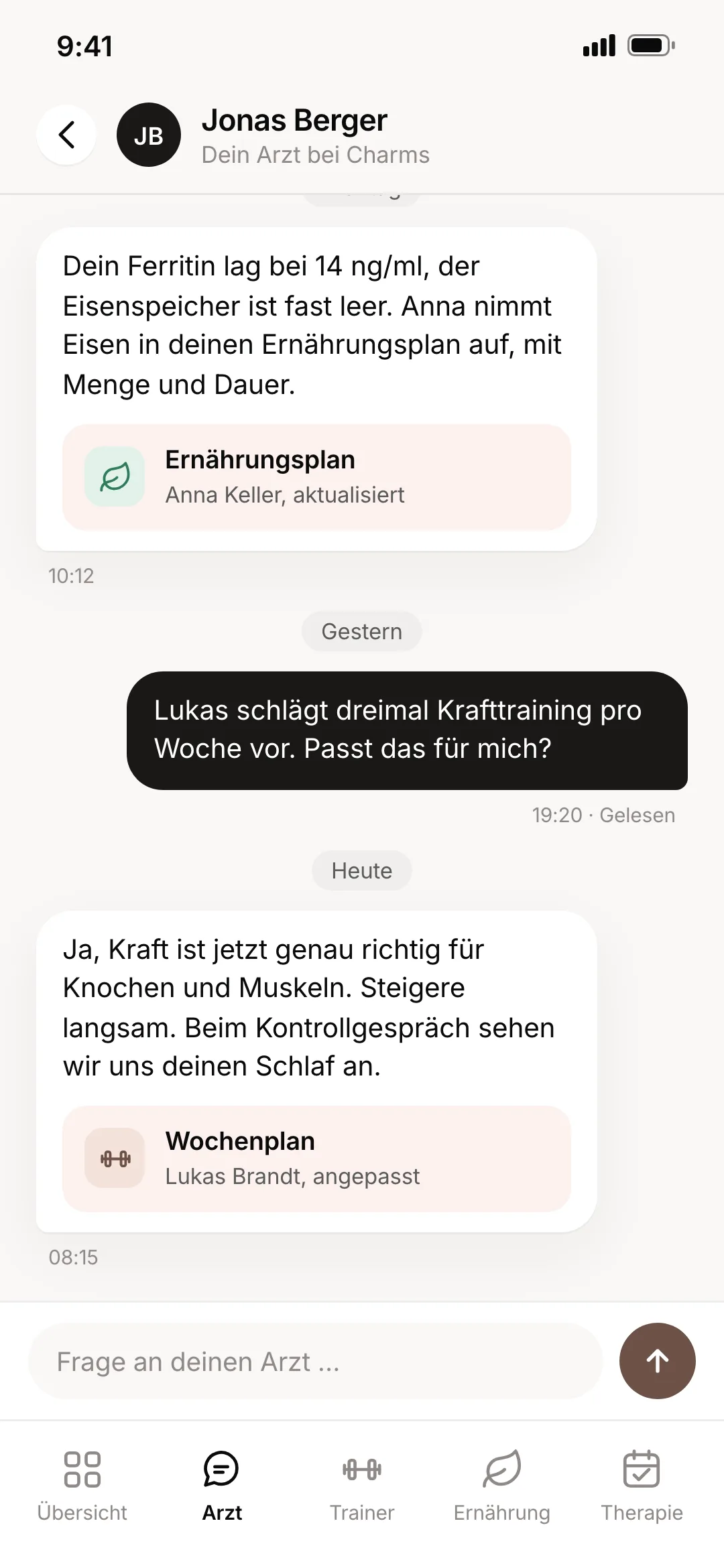 Charms-App, Arzt: Nachrichten mit deinem Arzt, der Eisen und Training mit Ernährungsberaterin und Trainer abstimmt